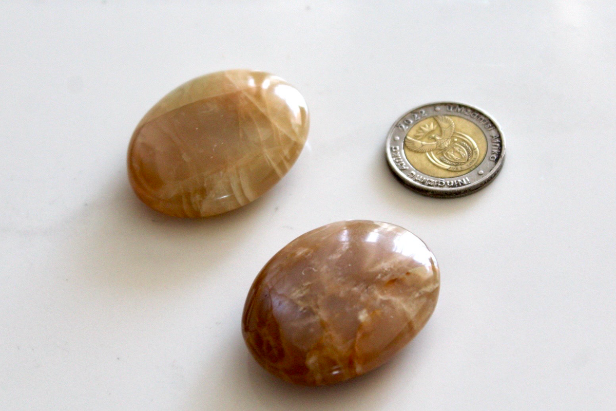 Moonstone Palm Stone – Natural Crystal