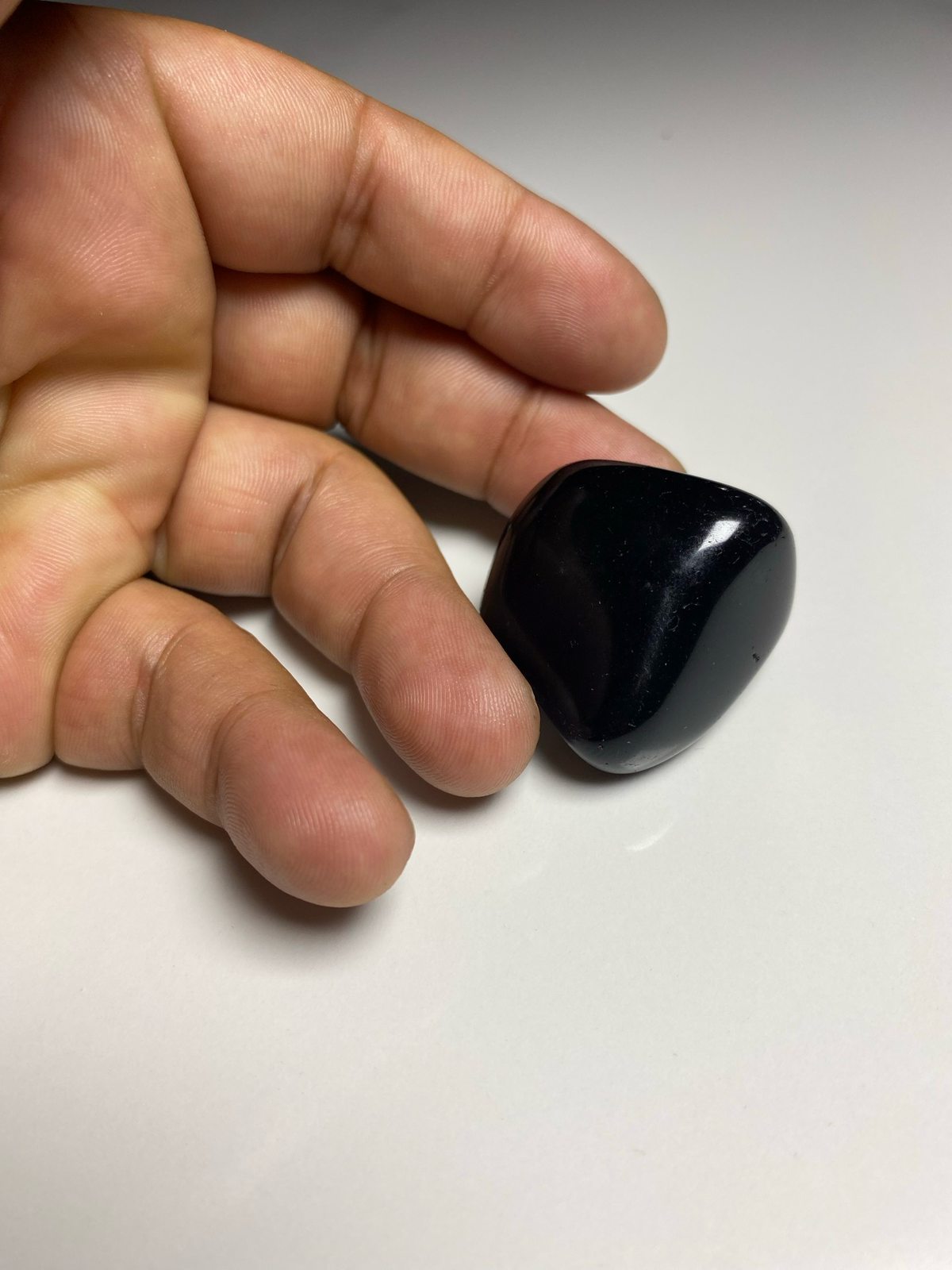 Black Obsidian Tumbled Per Stone (3 to 4 cm)