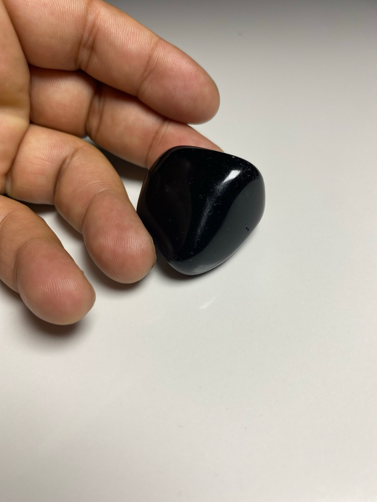 Black Obsidian Tumbled Per Stone (3 to 4 cm)