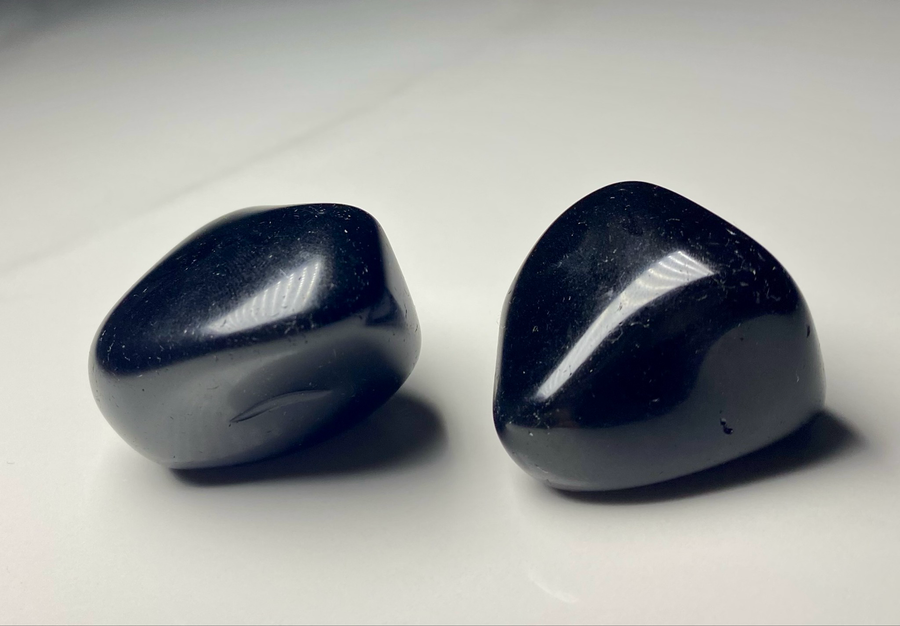 Black Obsidian Tumbled Per Stone (3 to 4 cm)