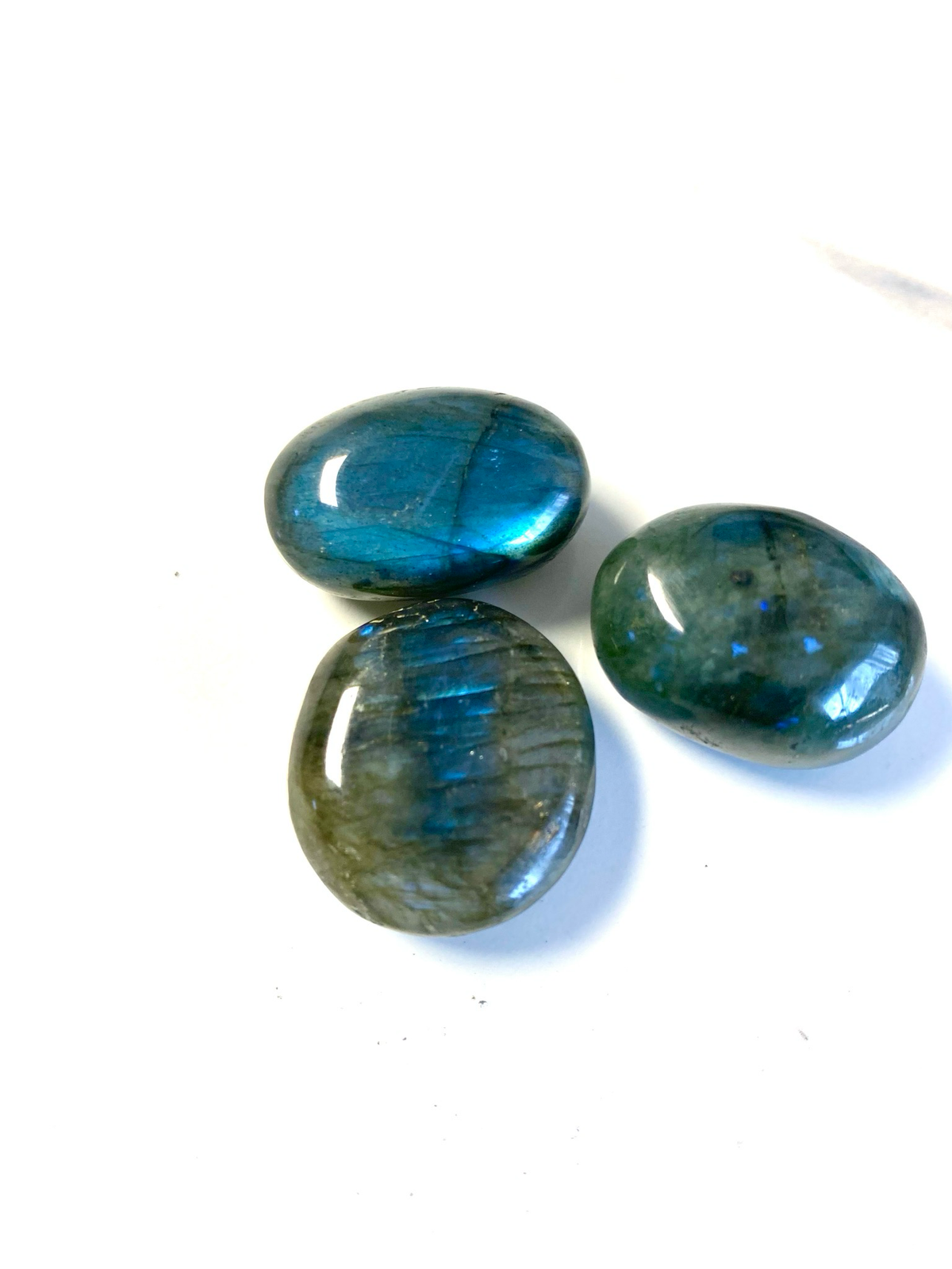 Labradorite Palm Stone – Madagascar, 3–5cm