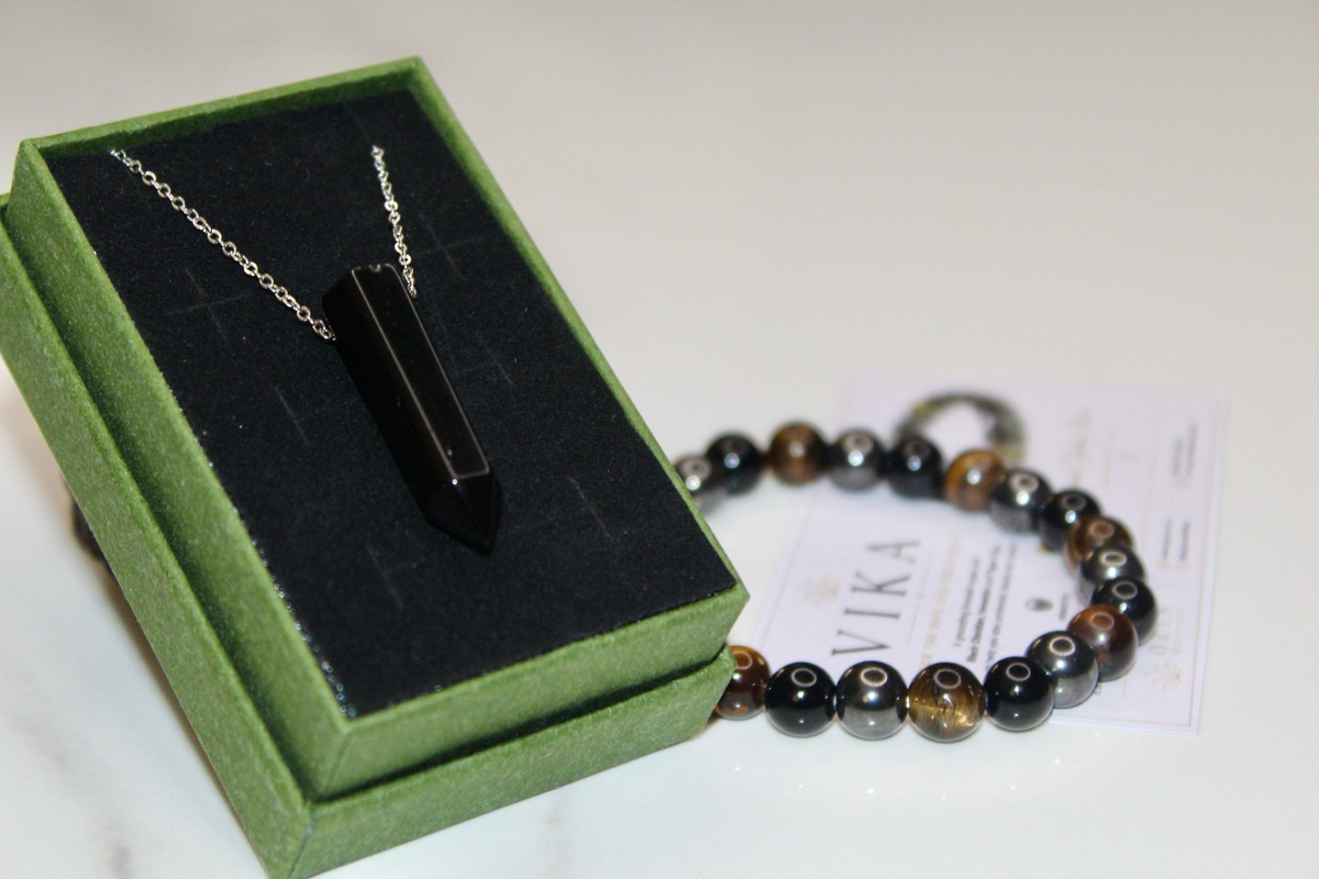 VIKA Grounding Jewellery Set