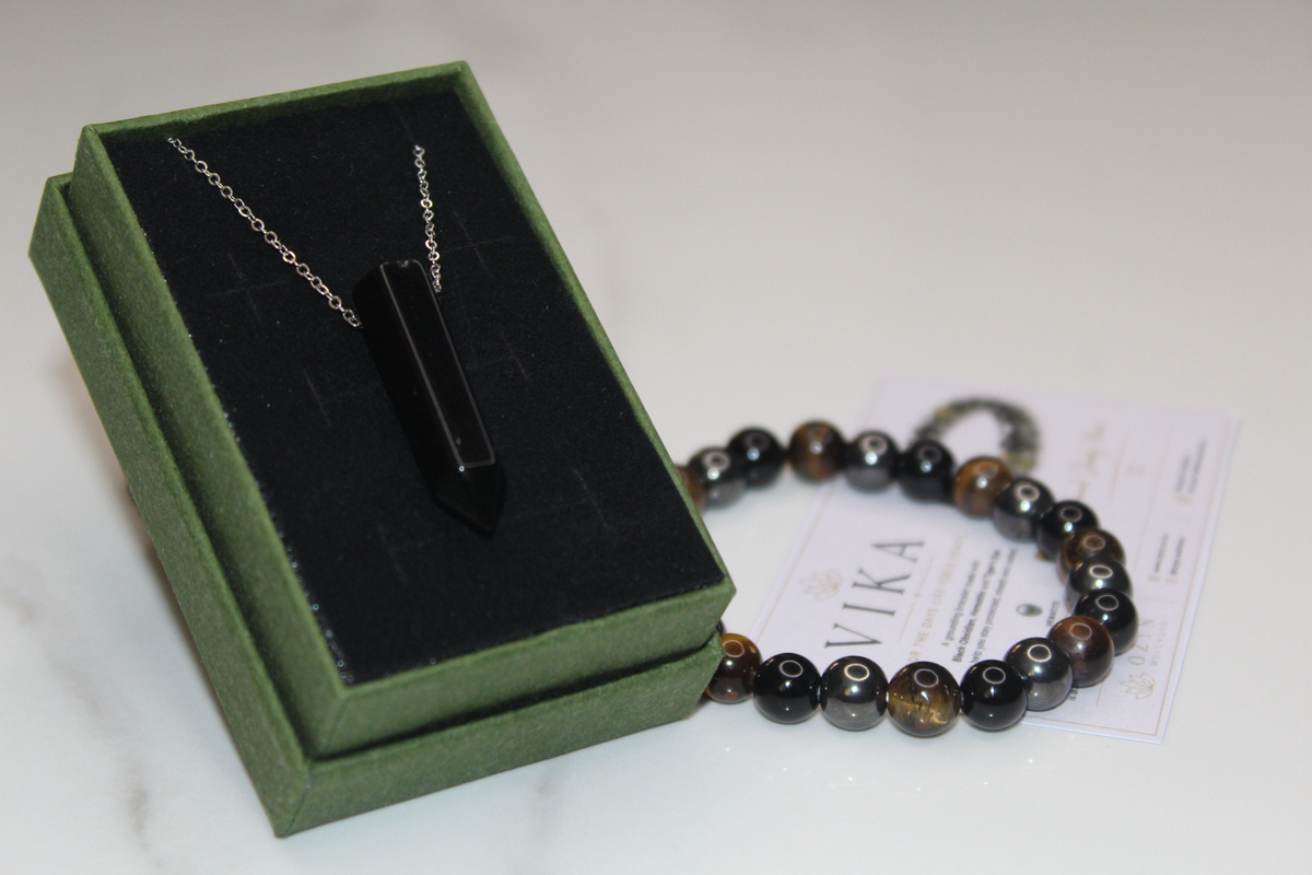 VIKA Grounding Jewellery Set